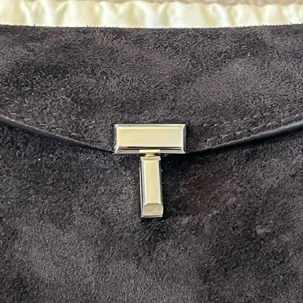 NWT Toteme T-Lock Suede Clutch in Espresso - Picture 5 of 15